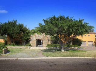 8324 Estate Dr, Laredo, TX 78045