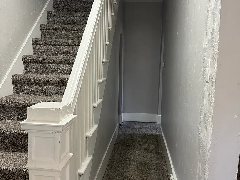 126 Monroe St — Photo 9