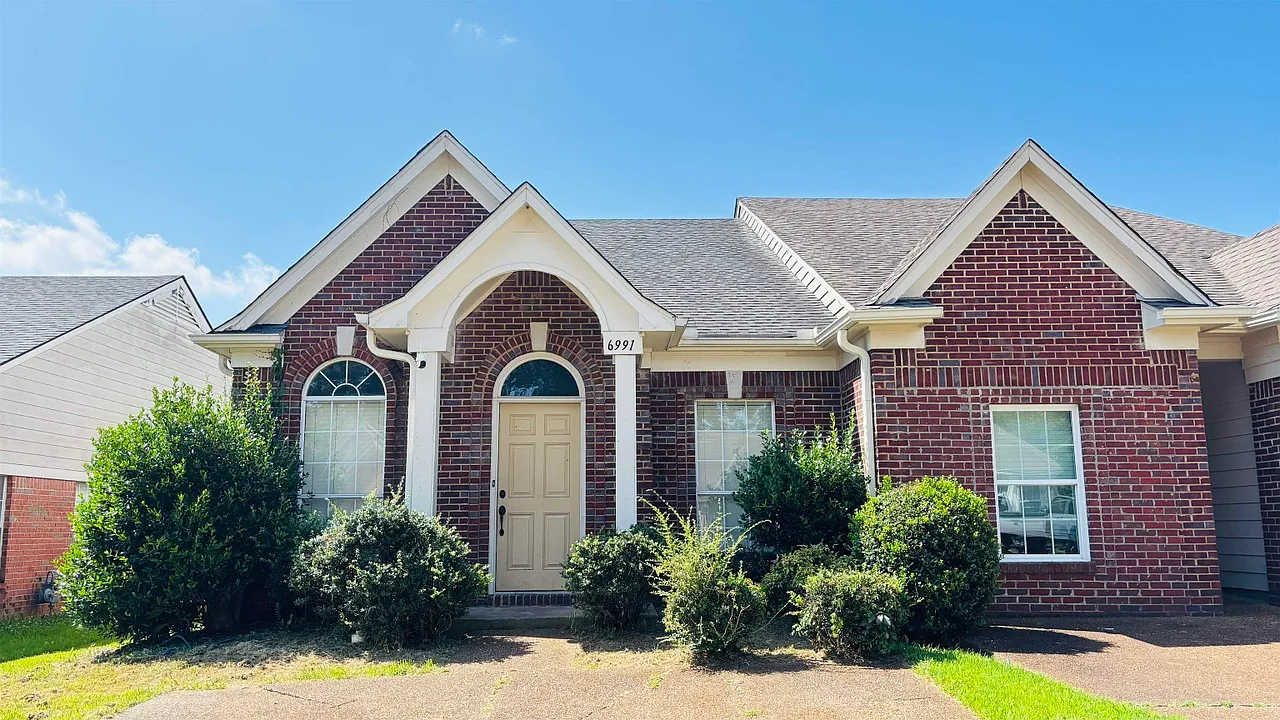 3 bed, 1148 sqft, $1,295 — Photo 1