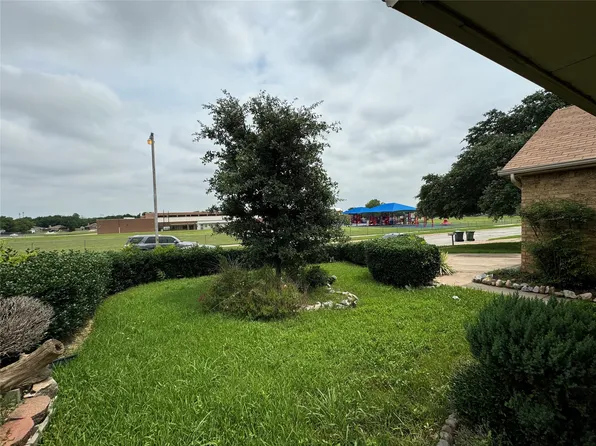 508 Angelina Dr, Arlington, TX 76018