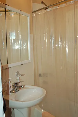 Rented by Skygroup Realty | media 5