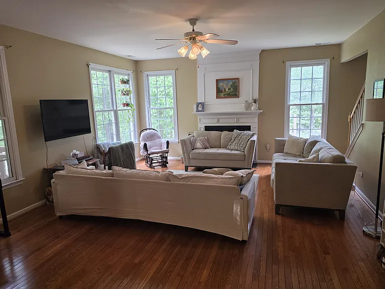 5 Spreading Oak Ct — Photo 14
