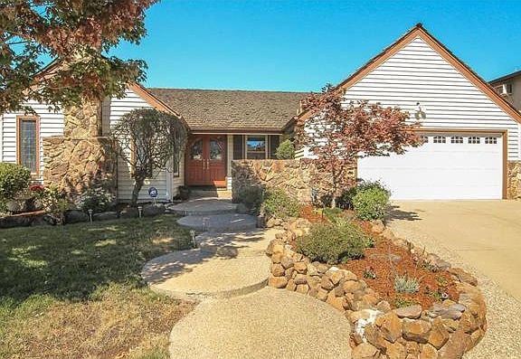 3rd image of 2862 Agua Vista Dr