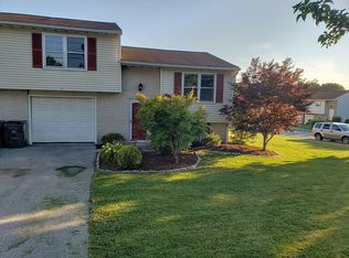 233 Lancaster Ave, Strasburg, PA 17579