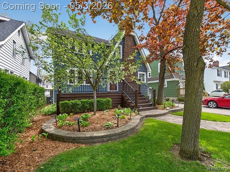1st image of 1115 Irving Ave