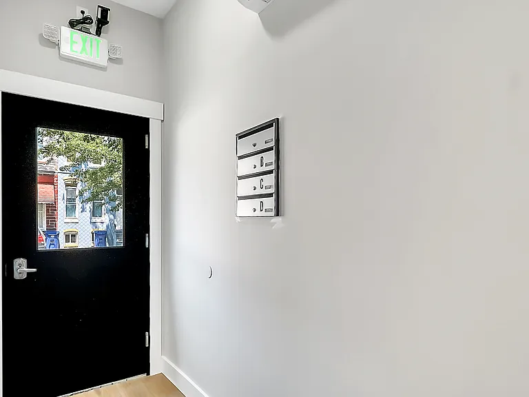 1225 Washington Blvd #B — Photo 17
