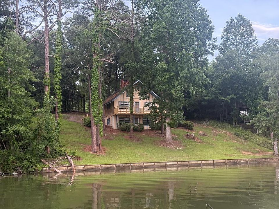 1st image of 460 Lakeview Dr