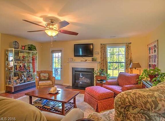 5th image of 45 Creekwalk Ln
