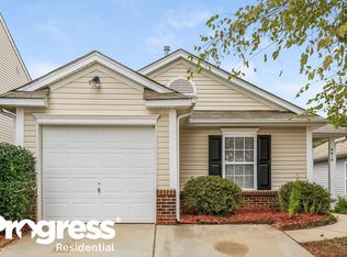 4610 Mortonhall Rd, Charlotte, NC 28215