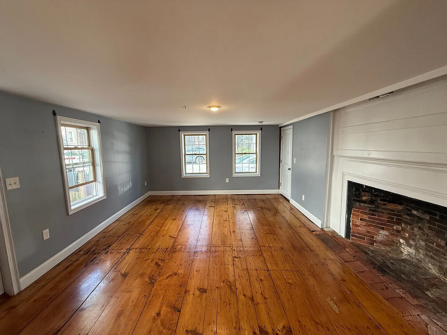 175 Pleasant — Photo 2