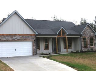 125 Chimney Rdg, Cleveland, GA 30528