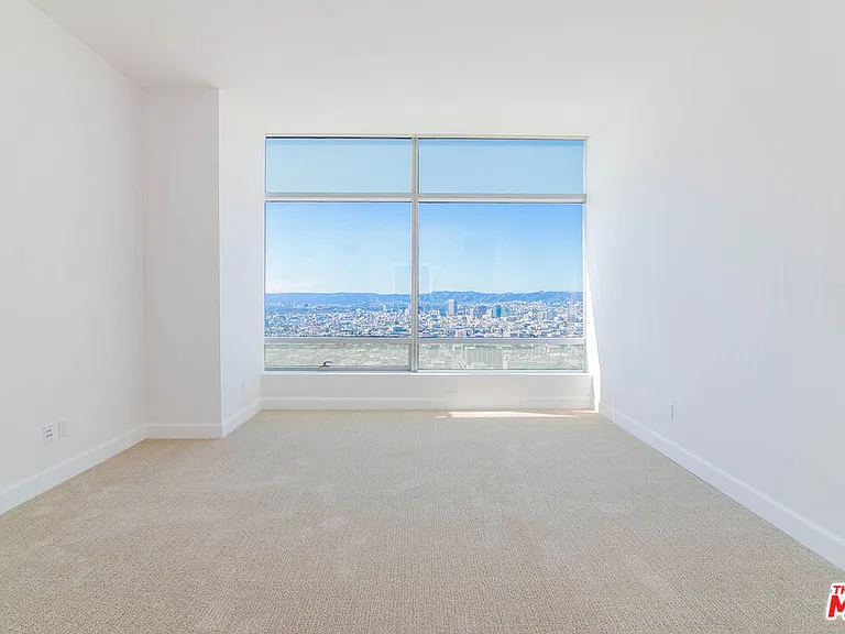 900 W Olympic Blvd #28C — Photo 12
