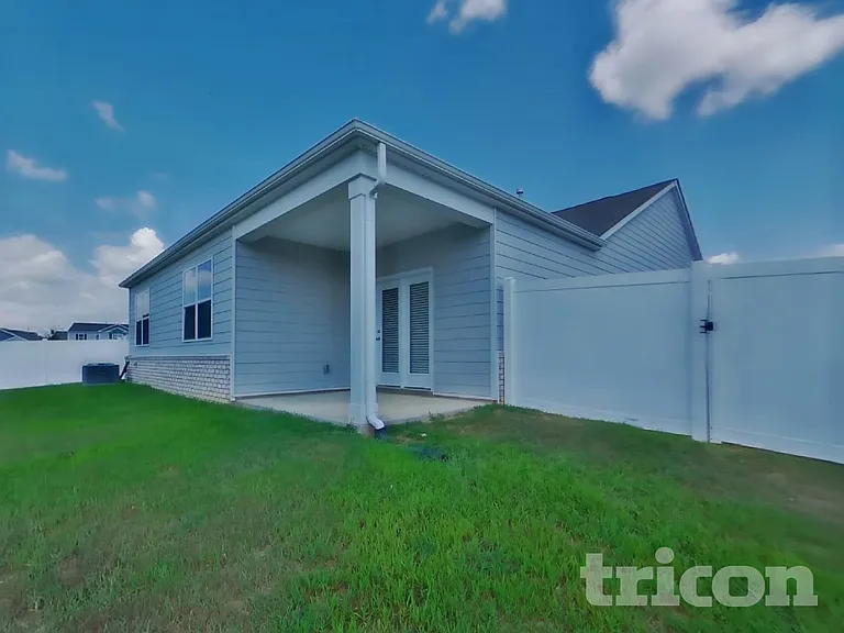 2028 Tate Farm Ln — Photo 18