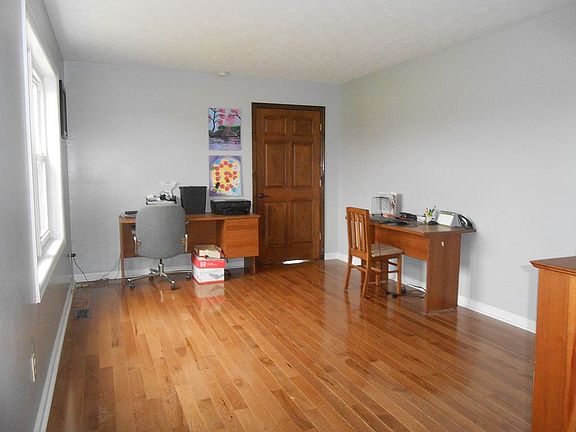 office/flex room