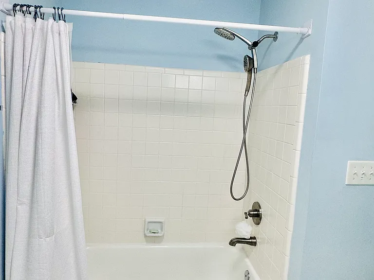 18713 Vineyard Point Ln #18713 — Photo 10