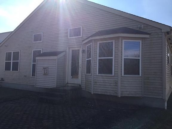 3rd image of 8270 Reynoldswood Dr