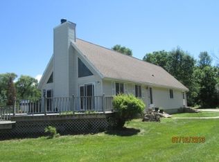 N7725 Winter Ln, Oconomowoc, WI 53066