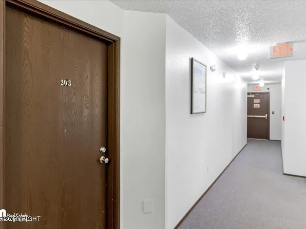 1405 W 27th Ave APT 203, Anchorage, AK 99503