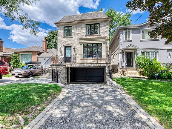 2nd image of 220 Joicey Blvd