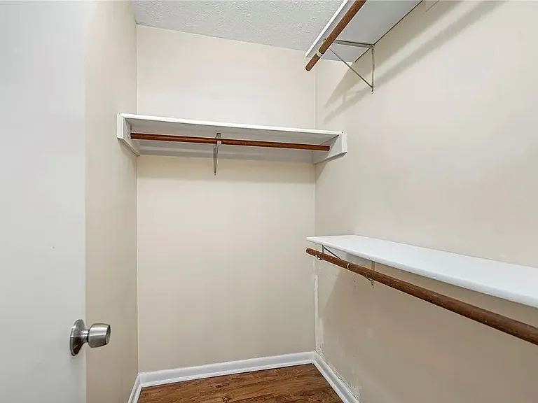 1006 Brookhollow Dr #9 — Photo 17
