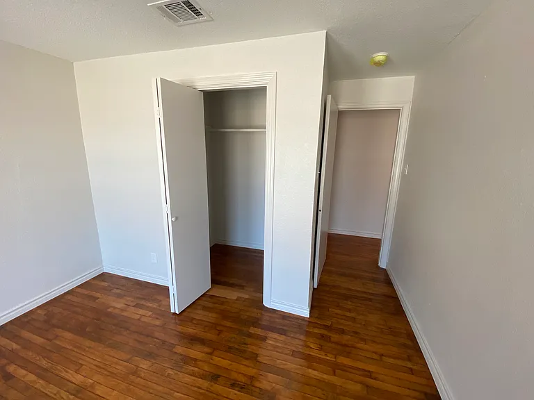 2215 Cincinnati Ave #201 — Photo 6