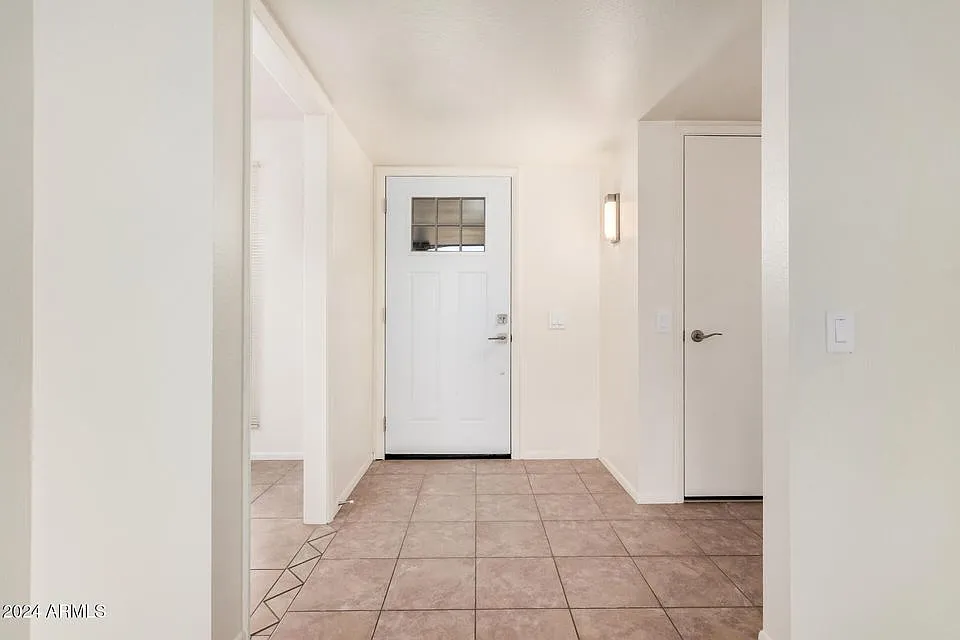 2 bed, 1394 sqft, $1,750 — Photo 2