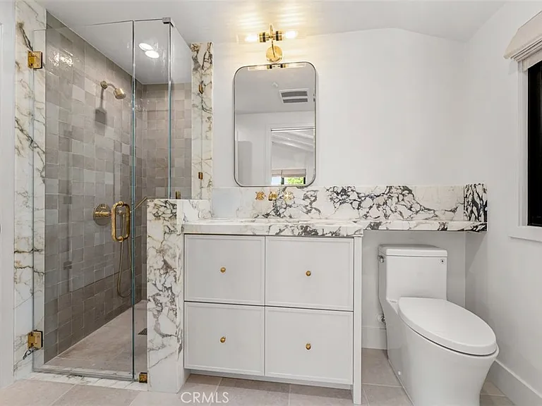 709 Emerald Bay — Photo 19