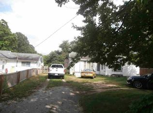 8412 Lewis Ave, Temperance, MI 48182