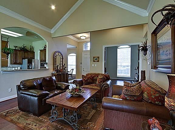 5th image of 1441 Pebble Creek Dr