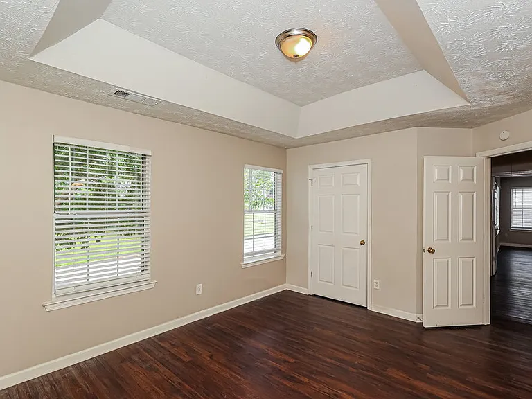 4080 Robin Cir — Photo 11