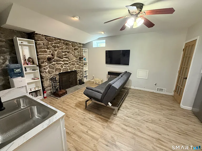 116 River Rd #2 IN-LAW — Photo 11