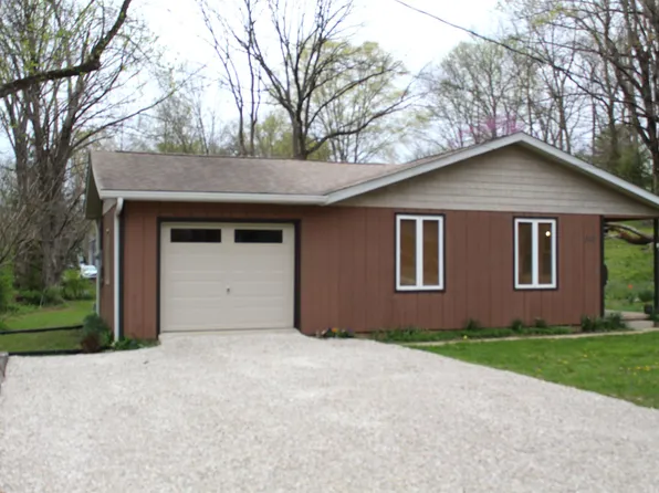 320 W Ritter St, Ellettsville, IN 47429