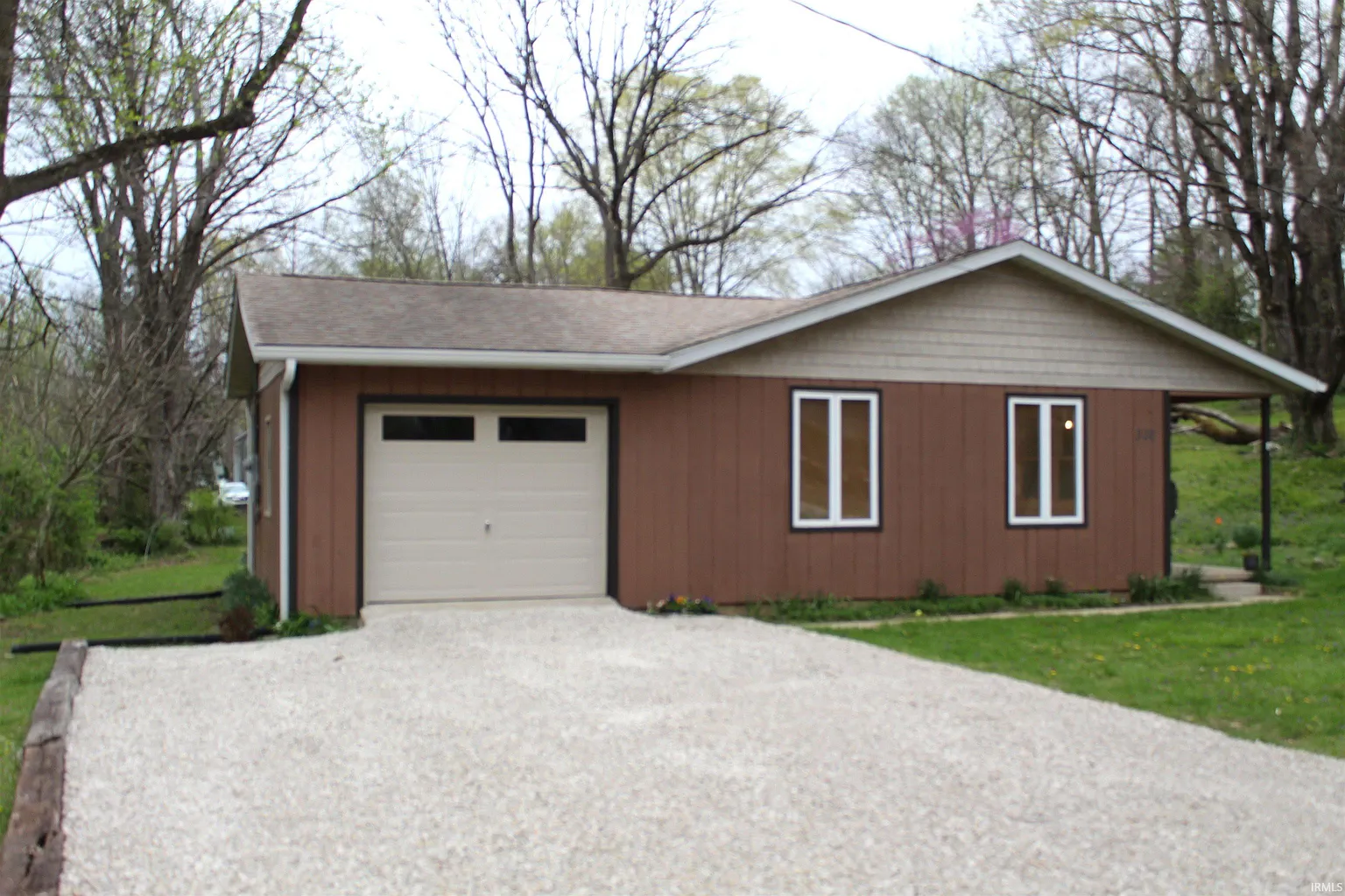 320 W Ritter St photo 1