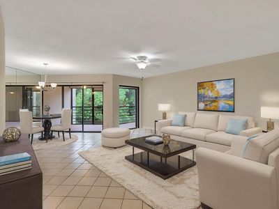 5800 Camino Del Sol #305, Boca Raton, FL, 33433