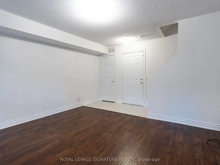 50 Strathaven Dr #28 — Photo 23