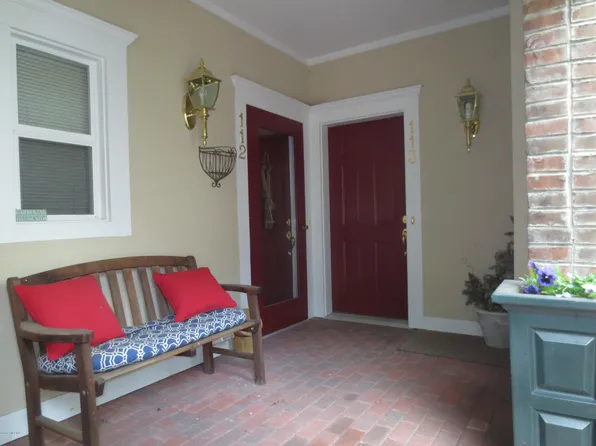 51 Forest Ave APT 113, Greenwich, CT 06870