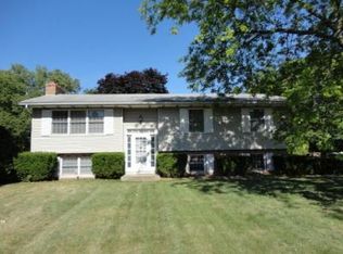 8755 Meadow Ln, Berrien Springs, MI 49103