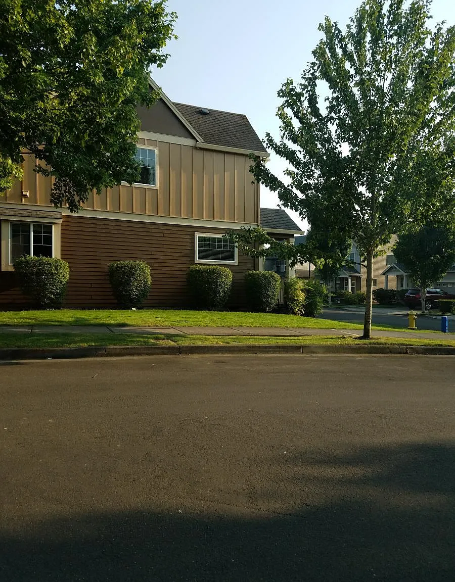 3 bed, 2.5 bath, 1785 sqft, $2,650 — Photo 1