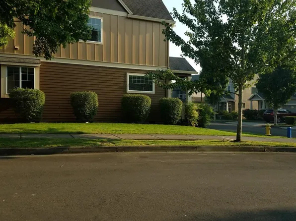 1048 SE Wenlock Ave, Hillsboro, OR 97123