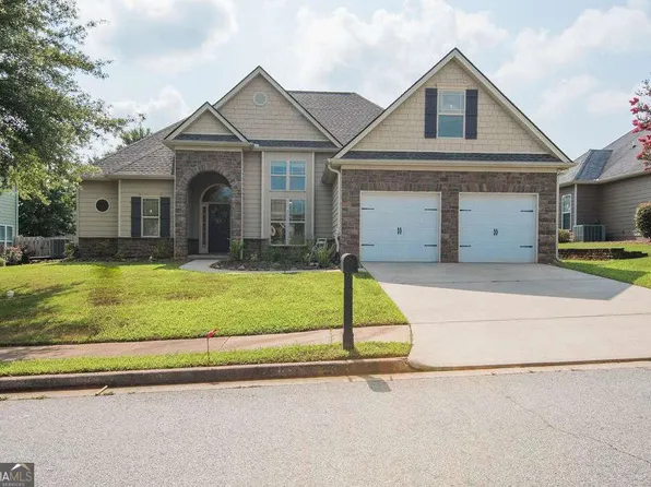 87 Camden Village Dr, Newnan, GA 30265