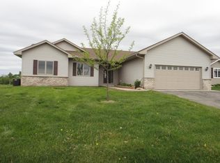 2404 14th St NE, Faribault, MN 55021