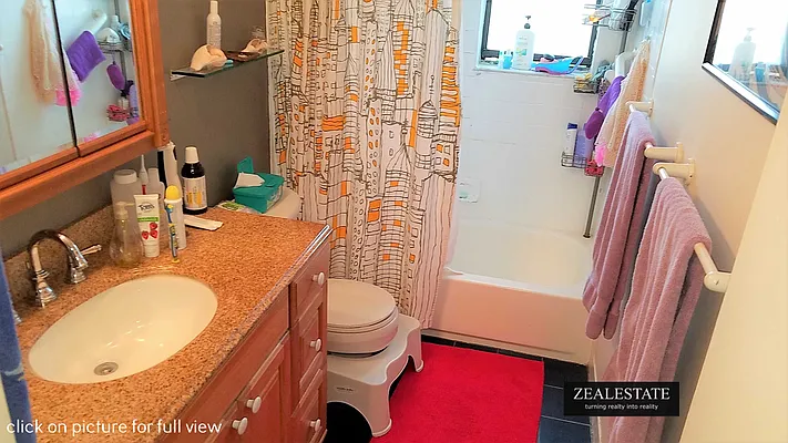 Rented by ZealEstate Group Inc | media 11