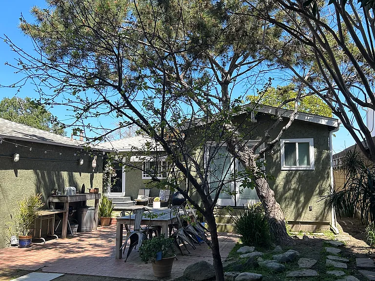 4941 Coolidge Ave — Photo 3