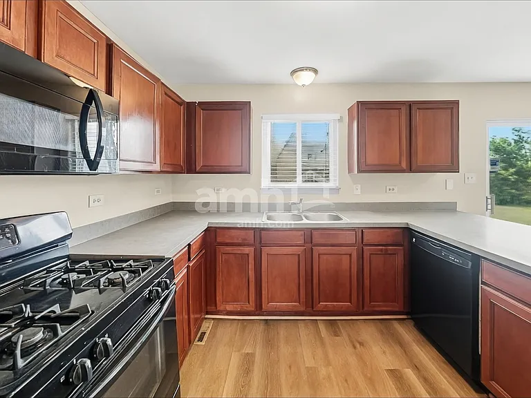 26333 W Wild Rose Dr — Photo 3