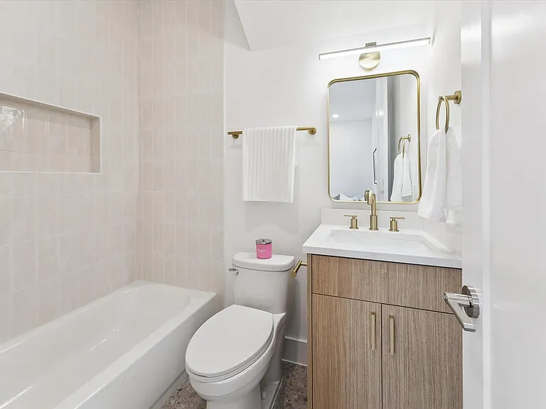6341 W Montgomery Rd — Photo 24