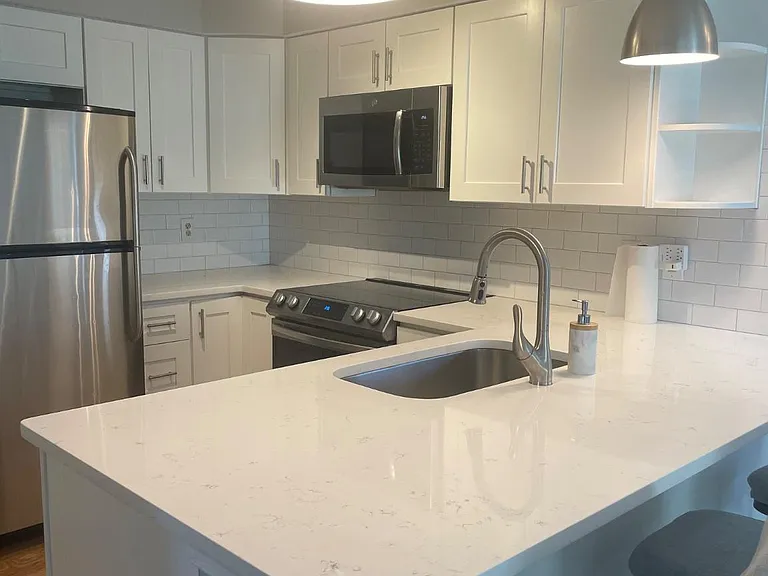 6008 Ellesmere Ct #F — Photo 15