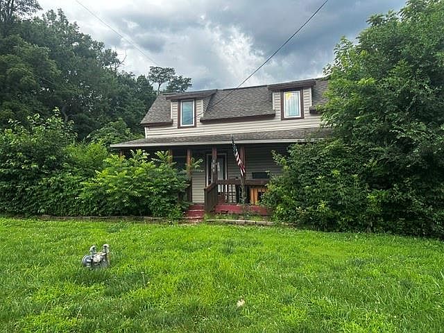 1st image of 300 Emerson Ave