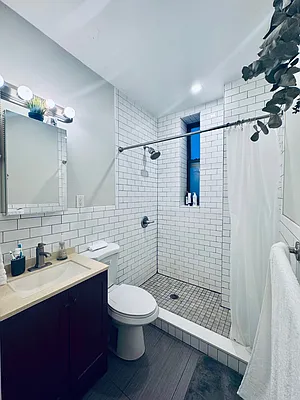 Rented by Reyes & Elsamad Real Estate Group | media 17