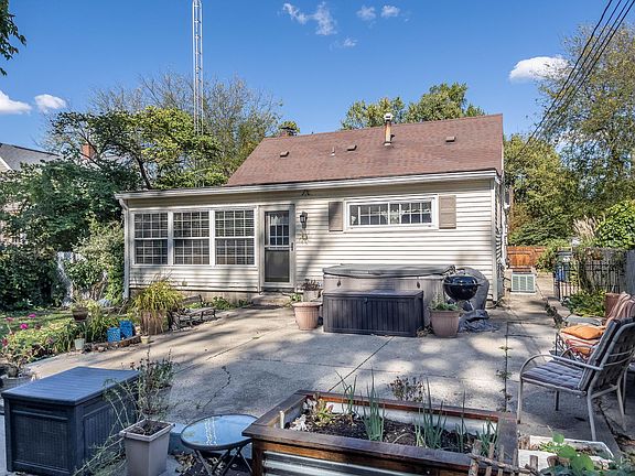 5th image of 437 Lincoln Pl
