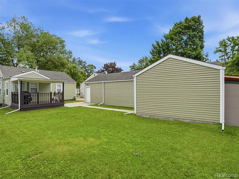 1514 S Wilson Ave — Photo 30